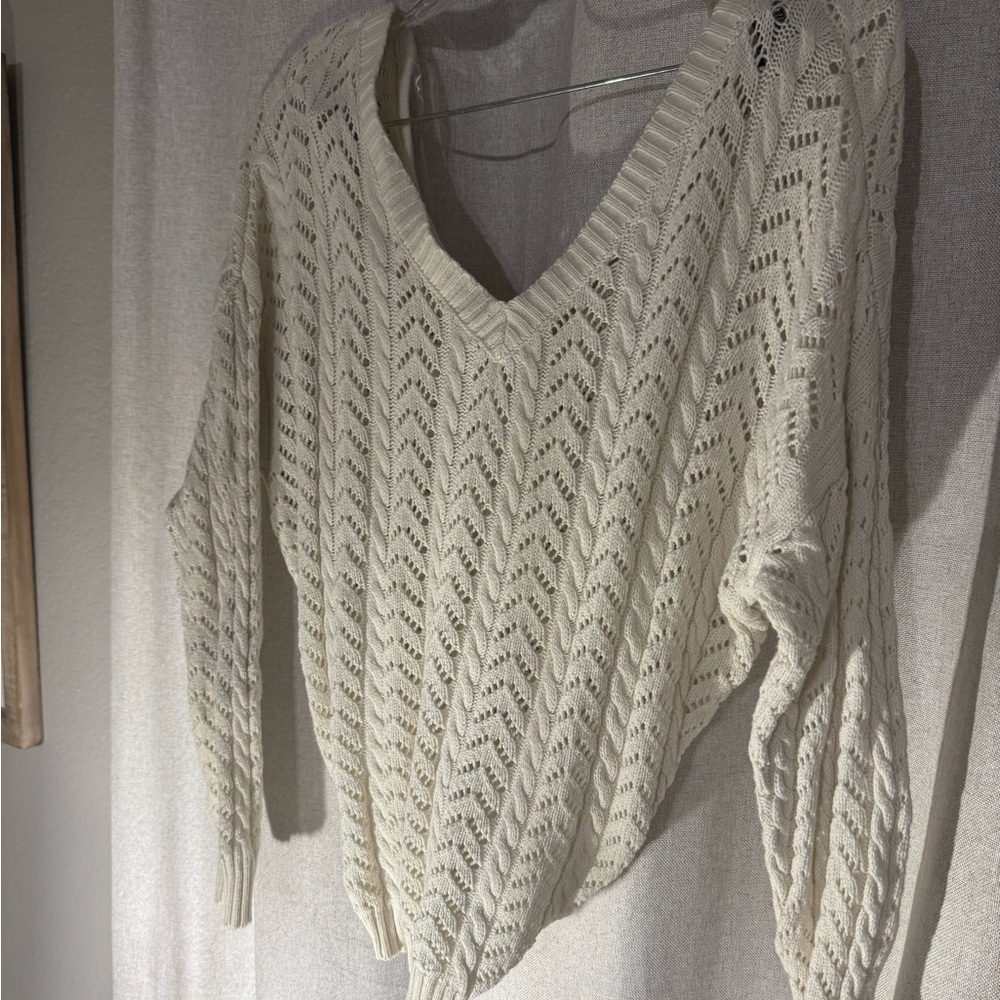 Francesca's Collections Cream V-Neck Sweater